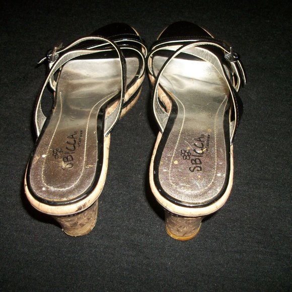 CALIFORNIA CORK WEDGE BLK PATENT SANDALS 8 & 1/2 M - Picture 5 of 6